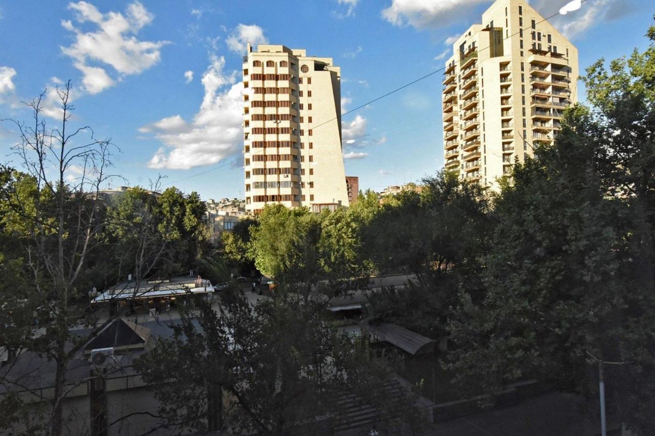 Beautiful Apartment Near The Republic Square Jerevan Eksteriør bilde